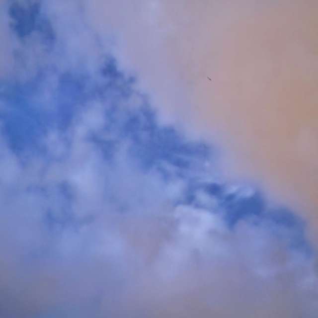 Engine. Weather forecasts with beautiful photos by Wen-ya Huang Photos in Kaohsiung City