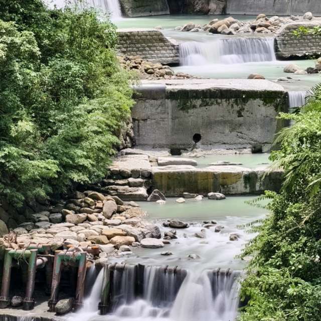 Enclosure. Weather forecasts with beautiful photos by kobayashi Photos in World