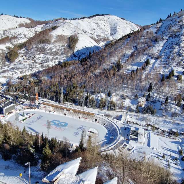 Fotos Colina. Previsões do tempo com lindas fotos de Chizh em Almaty