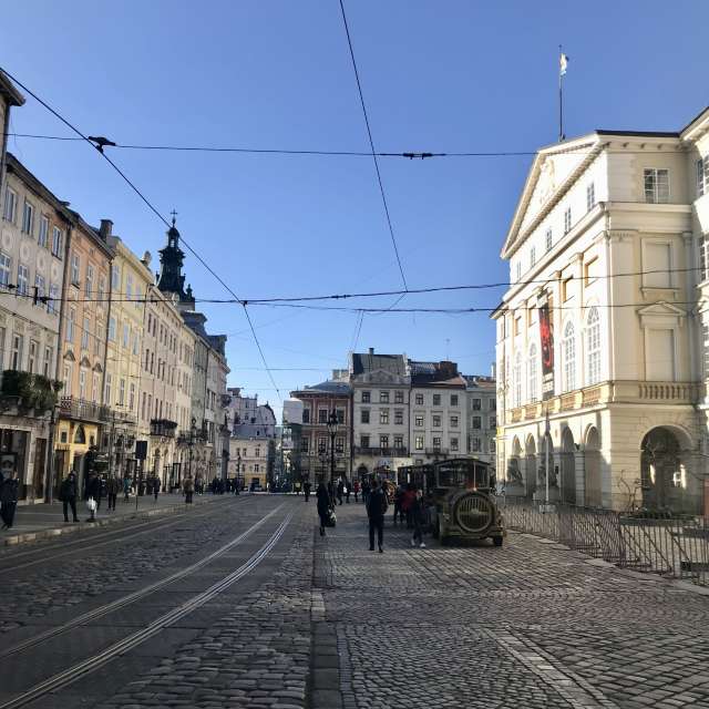 Licht. Wettervorhersagen mit schönen Fotos von Yevheniya Fotos Lwiw