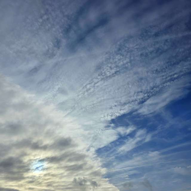 Seniの美しい写真による天気予報