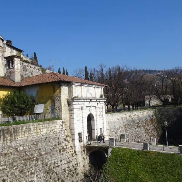 Weather forecasts with beautiful photos by Rikar Gartzia