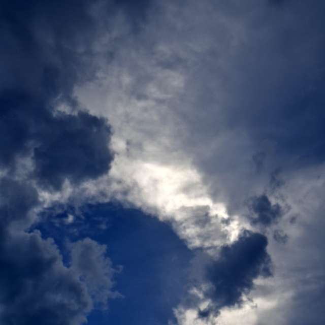 Going. Weather forecasts with beautiful photos by Wen-ya Huang Photos in Kaohsiung City