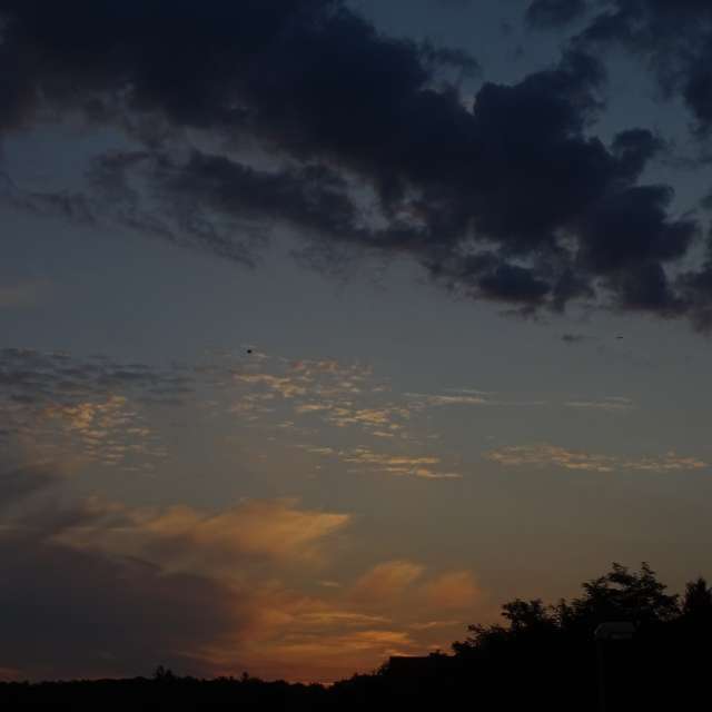 Fotos Escuro. Previsões do tempo com lindas fotos de Vasek325 em Praha 12