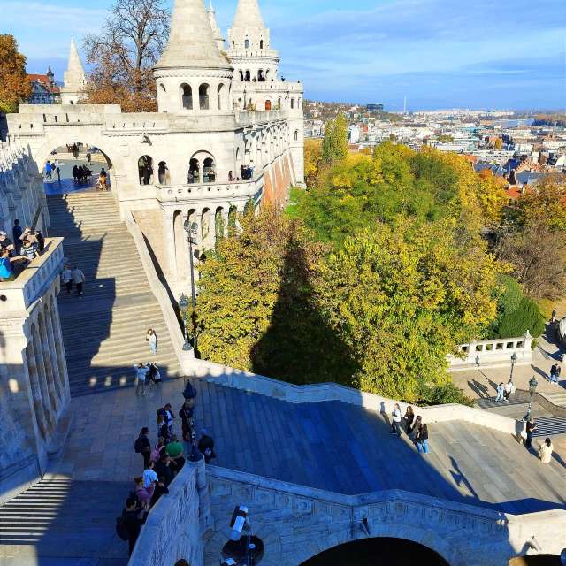 Reiten. Wettervorhersagen mit schönen Fotos von Paco Fuentes Fotos Budapest