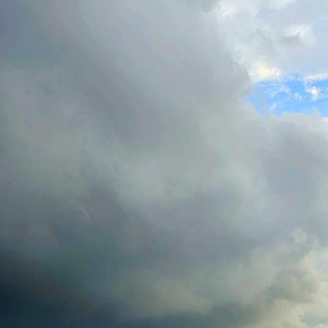 Photos Nuageux. Prévisions météo avec de superbes photos de Seni de Velbert