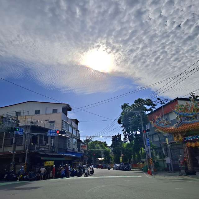 Traveling. Weather forecasts with beautiful photos by Wen-ya Huang Photos in Kaohsiung City