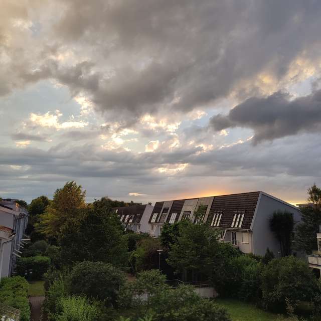 Driving. Weather forecasts with beautiful photos by Tercis Photos in Ettlingen