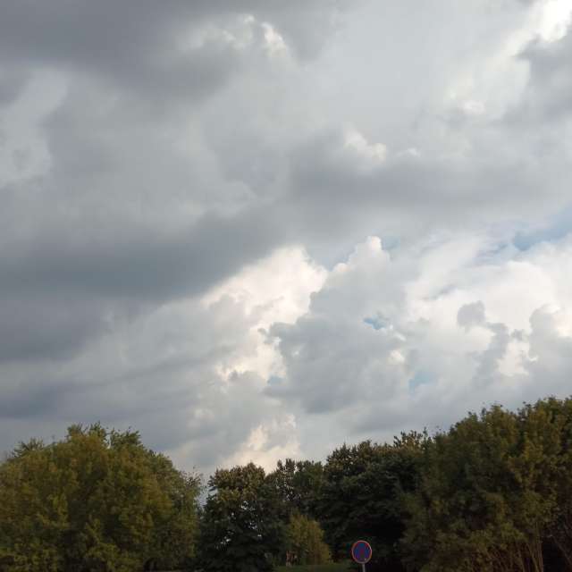 Novi Beograd的Weather. 天气预报，带Doc_H精美的照片照片