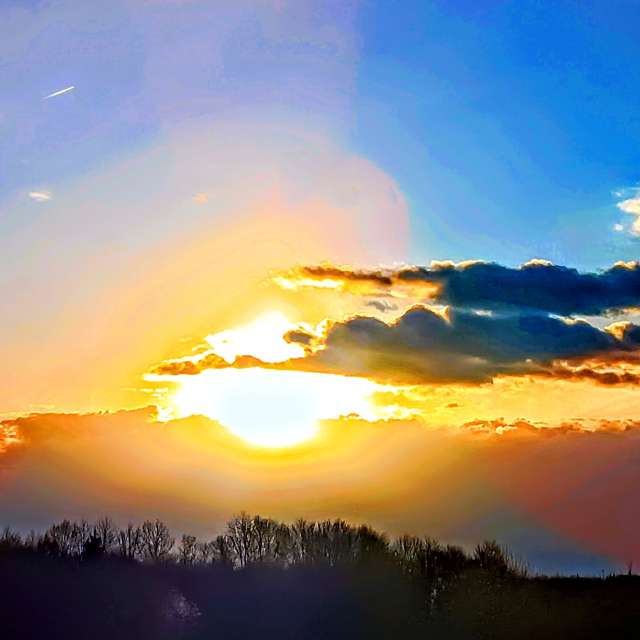 Weather forecasts with beautiful photos by RajkoSimunovic