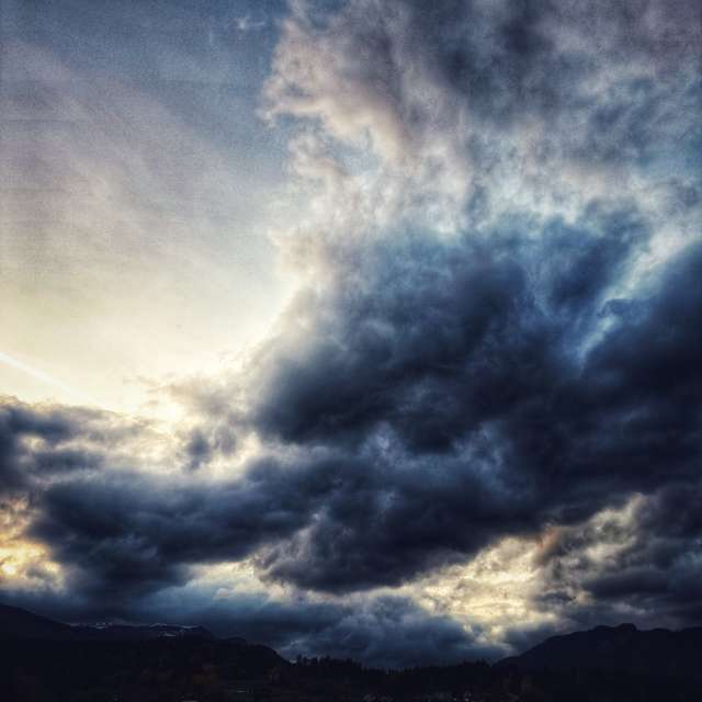 Field. Weather forecasts with beautiful photos by Asarii Photos in Villach