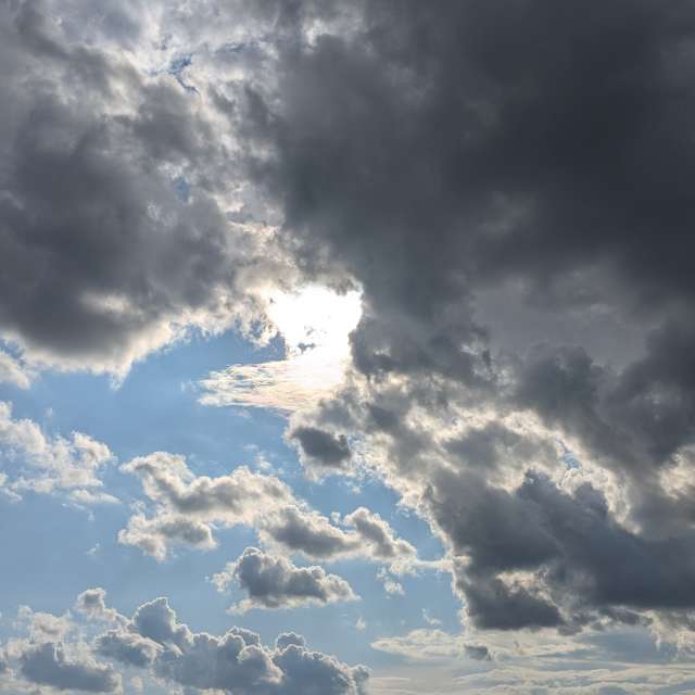 Weather forecasts with beautiful photos by Karp88