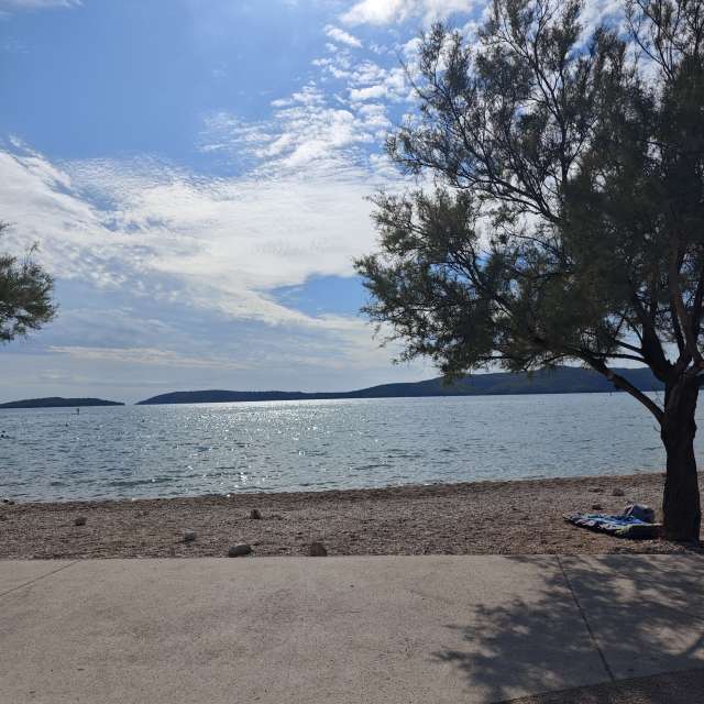 RoncevicRの美しい写真による天気予報