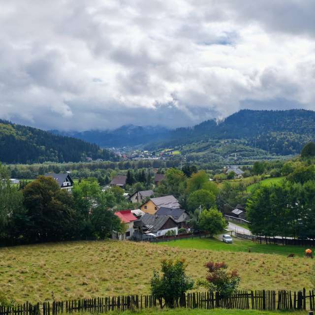 Weather forecasts with beautiful photos by Mircea