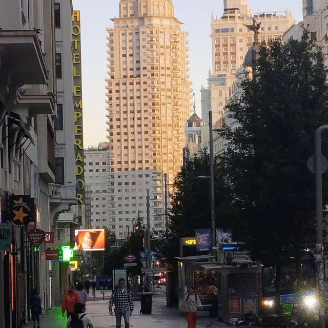 天气预报，带miguelespinaco精美的照片