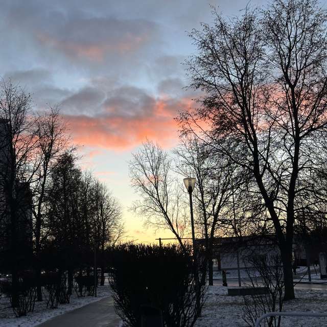 Weather forecasts with beautiful photos by Ritha