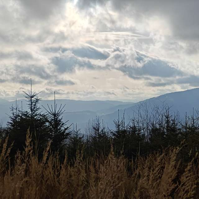 Weather forecasts with beautiful photos by zjabri