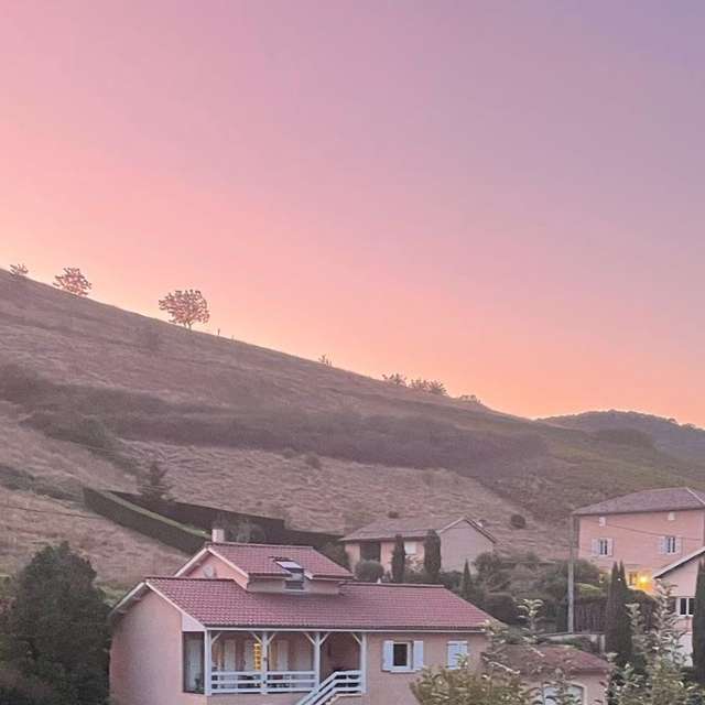 Weather forecasts with beautiful photos by Andbot_