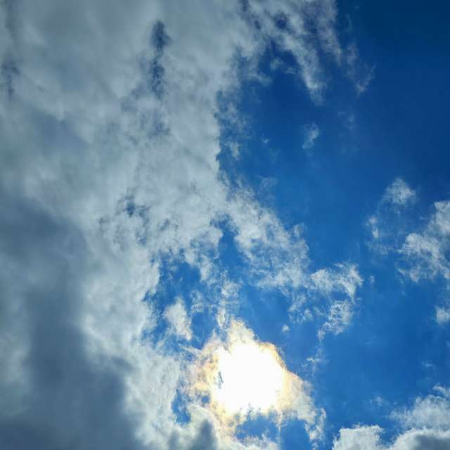 Prévisions météo avec de superbes photos de Traveling-Puma