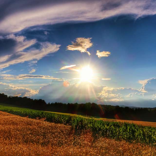 Rail. Weather forecasts with beautiful photos by Lotti5507 Photos in Stockum