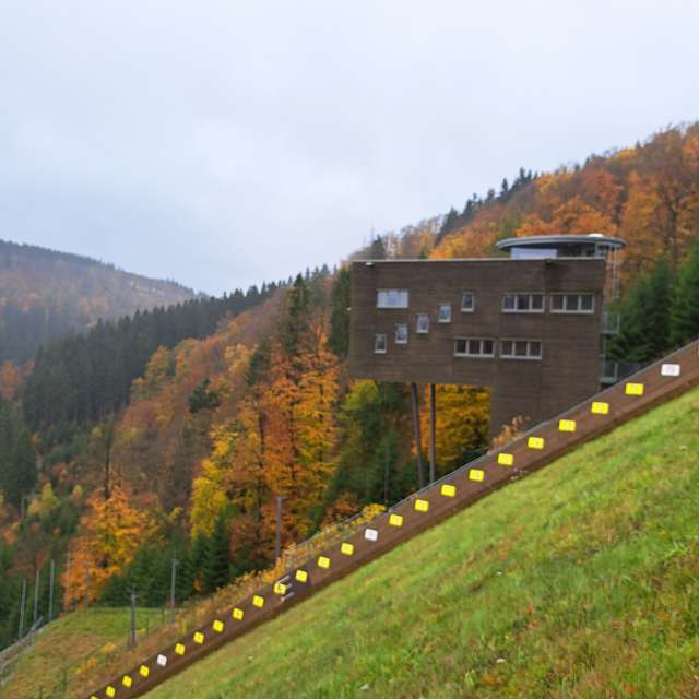 天气预报，带NikolausMinas精美的照片