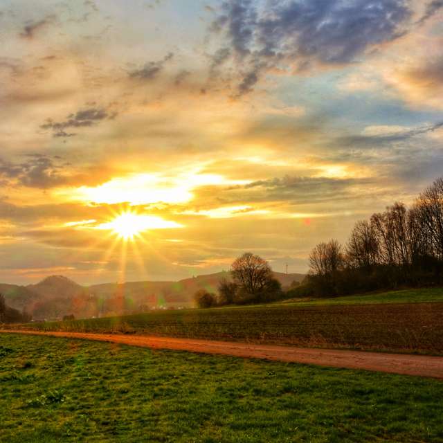 Cloudy. Weather forecasts with beautiful photos by Lotti5507 Photos in Stockum