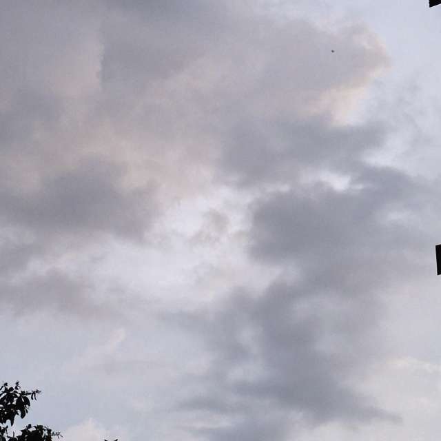 Intersection. Weather forecasts with beautiful photos by Wen-ya Huang Photos in Kaohsiung City