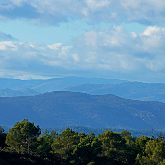 Background. Weather forecasts with beautiful photos by tony5636 Photos in Calvisson