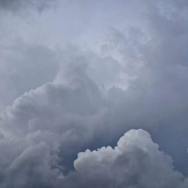 Coming. Weather forecasts with beautiful photos by Wen-ya Huang Photos in Kaohsiung City