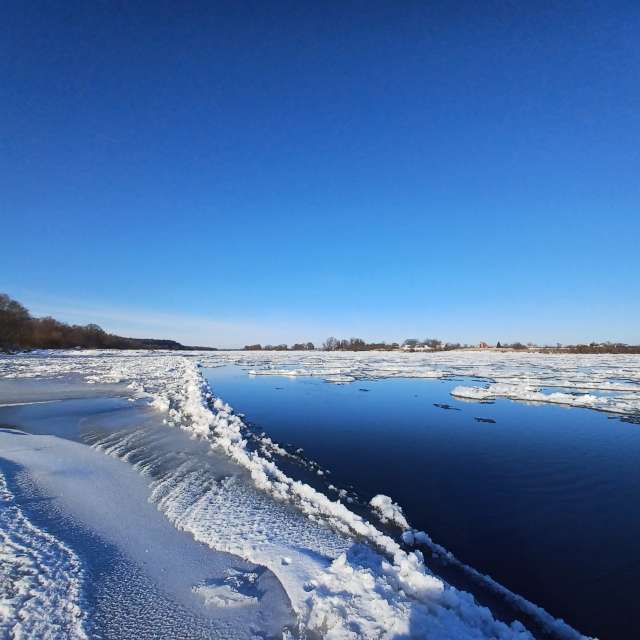 Weather forecasts with beautiful photos by Hikey