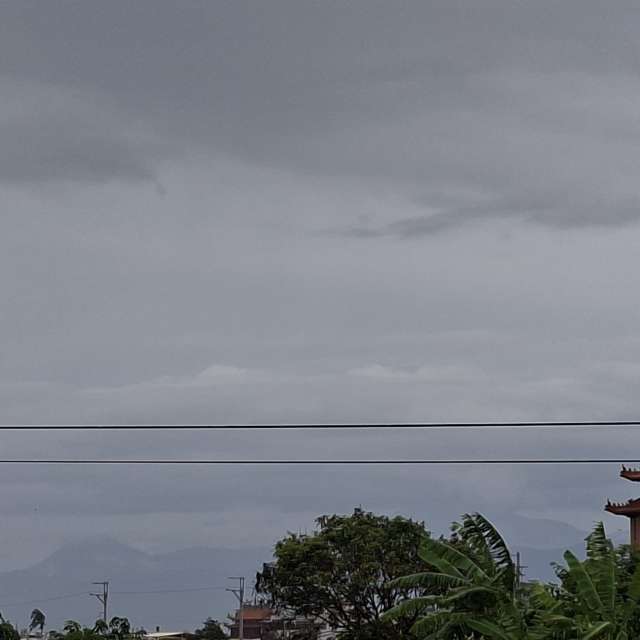Car. Weather forecasts with beautiful photos by Wen-ya Huang Photos in Kaohsiung City