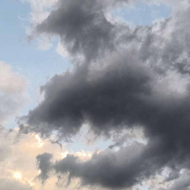 Fotos del Vapor. Pronósticos del tiempo con hermosas fotos de YanBog en București