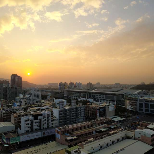 Weather forecasts with beautiful photos by Tch