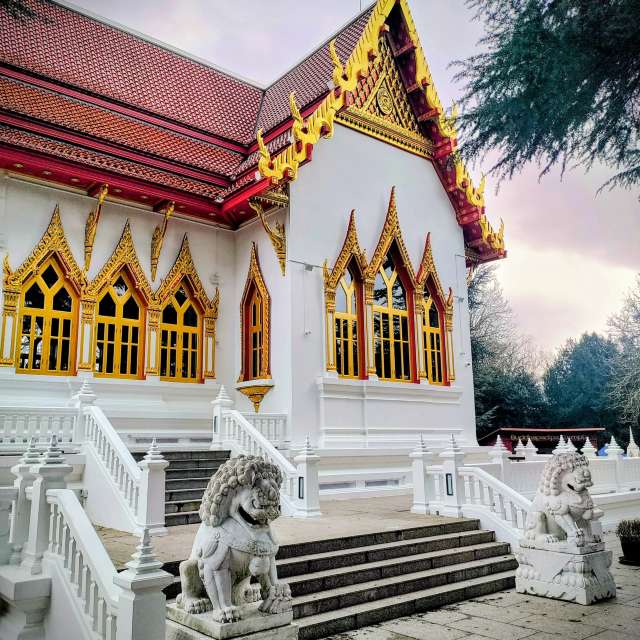 Weather forecasts with beautiful photos by Petewhites