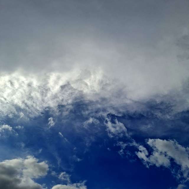 Dark. Weather forecasts with beautiful photos by Wen-ya Huang Photos in Kaohsiung City