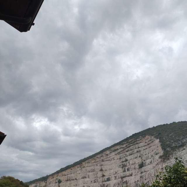 Weather forecasts with beautiful photos by Emanuele Manu Ventura