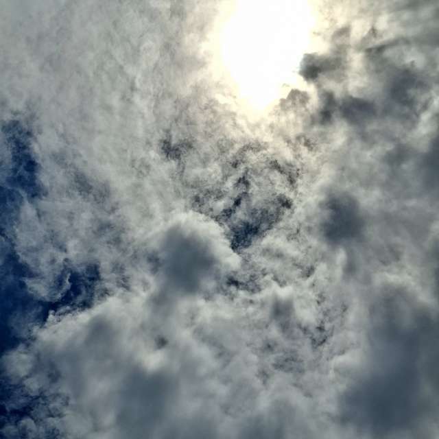 Coming. Weather forecasts with beautiful photos by Wen-ya Huang Photos in Kaohsiung City