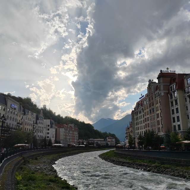 Photos Voyages. Prévisions météo avec de superbes photos de Albert_Smelovtsev de Roza Khutor