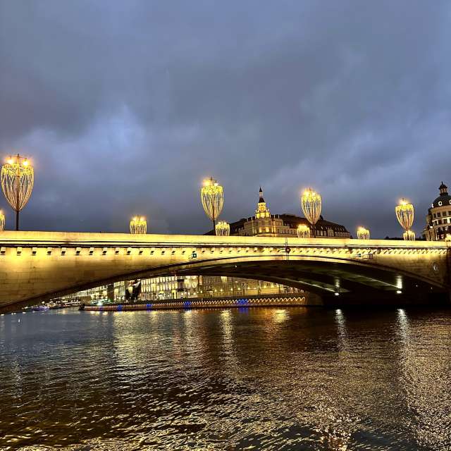 天气预报，带Ritha精美的照片