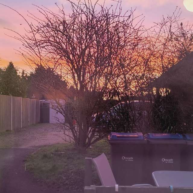 Weather forecasts with beautiful photos by StephenTyrrell