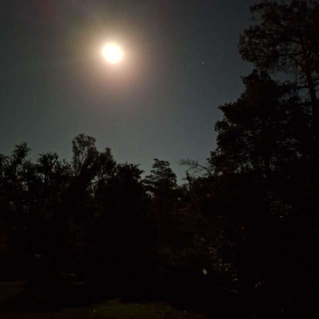 Hill. Weather forecasts with beautiful photos by ccdn0630 Photos in Barrie