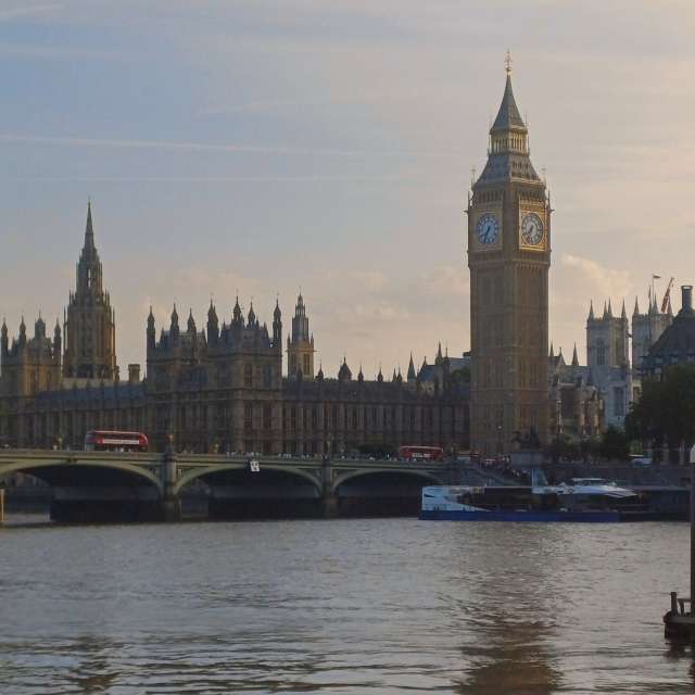 天气预报，带Cherneva精美的照片