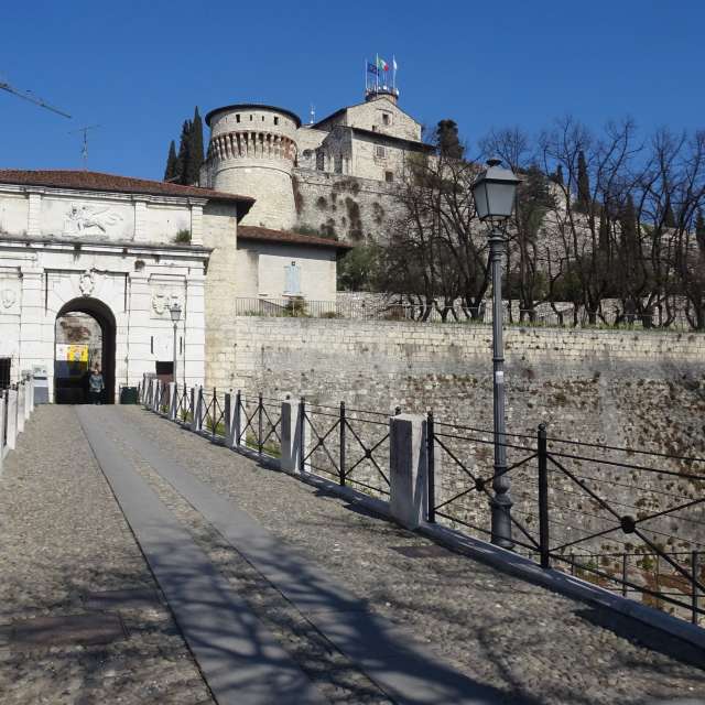 Weather forecasts with beautiful photos by Rikar Gartzia