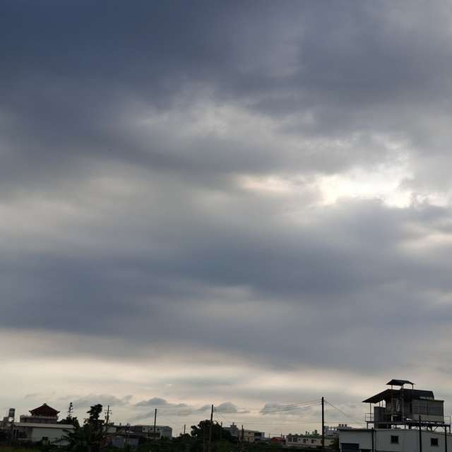 Harbor. Weather forecasts with beautiful photos by Wen-ya Huang Photos in Kaohsiung City