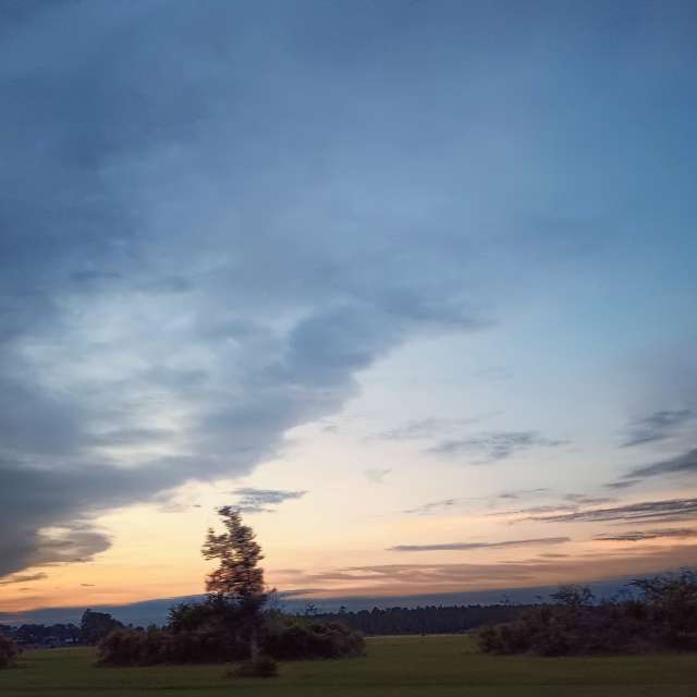 Weather forecasts with beautiful photos by Christinam01