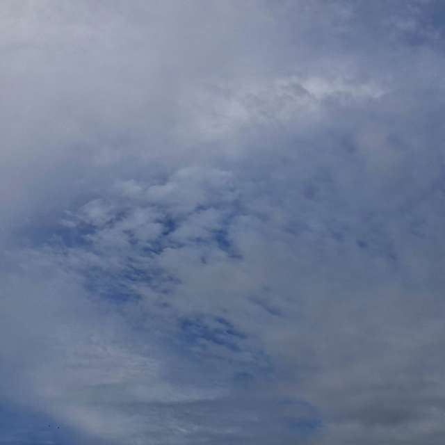 Cloudy. Weather forecasts with beautiful photos by Yvonne Huang Photos in World