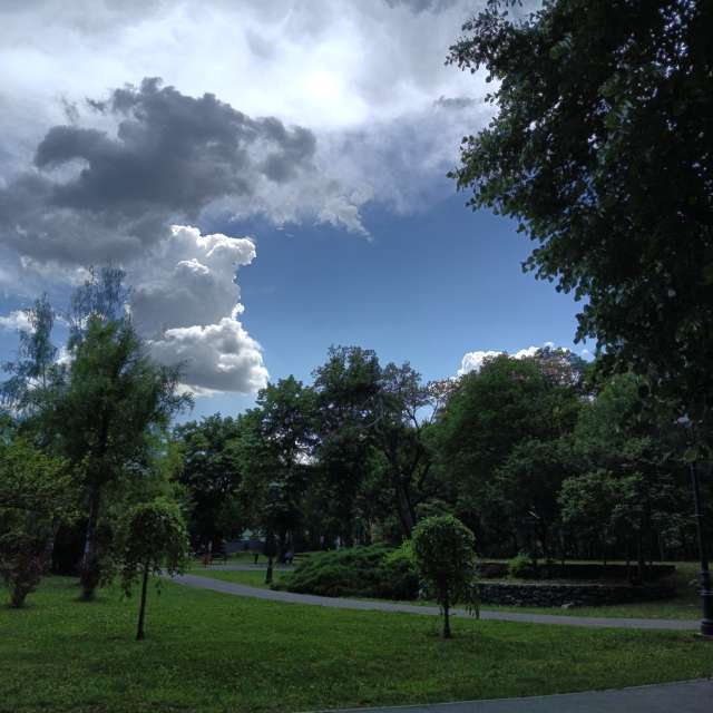 Bench. Weather forecasts with beautiful photos by Lupsaman Photos in Timișoara