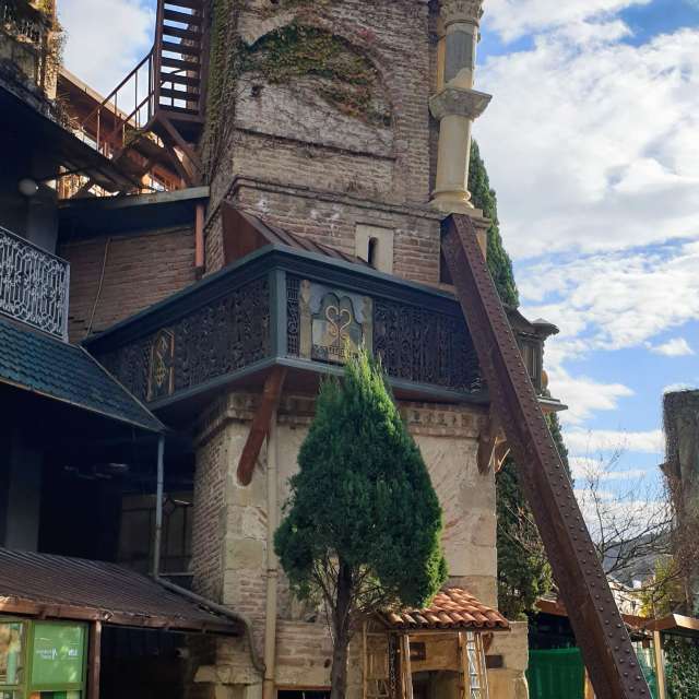 Hình ảnh Building. Dự báo thời tiết với những bức ảnh đẹp của Mircea ở Isani Street