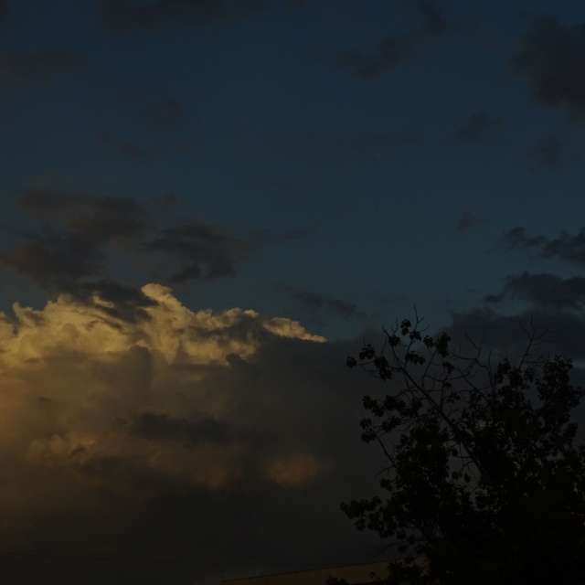 Fotos Nublado. Previsões do tempo com lindas fotos de Vasek325 em Praha 4