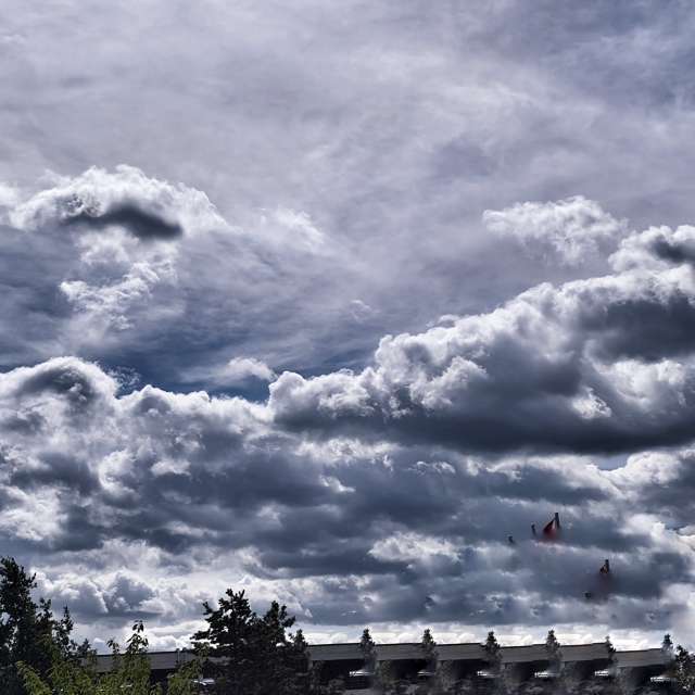 Weather forecasts with beautiful photos by George Popo